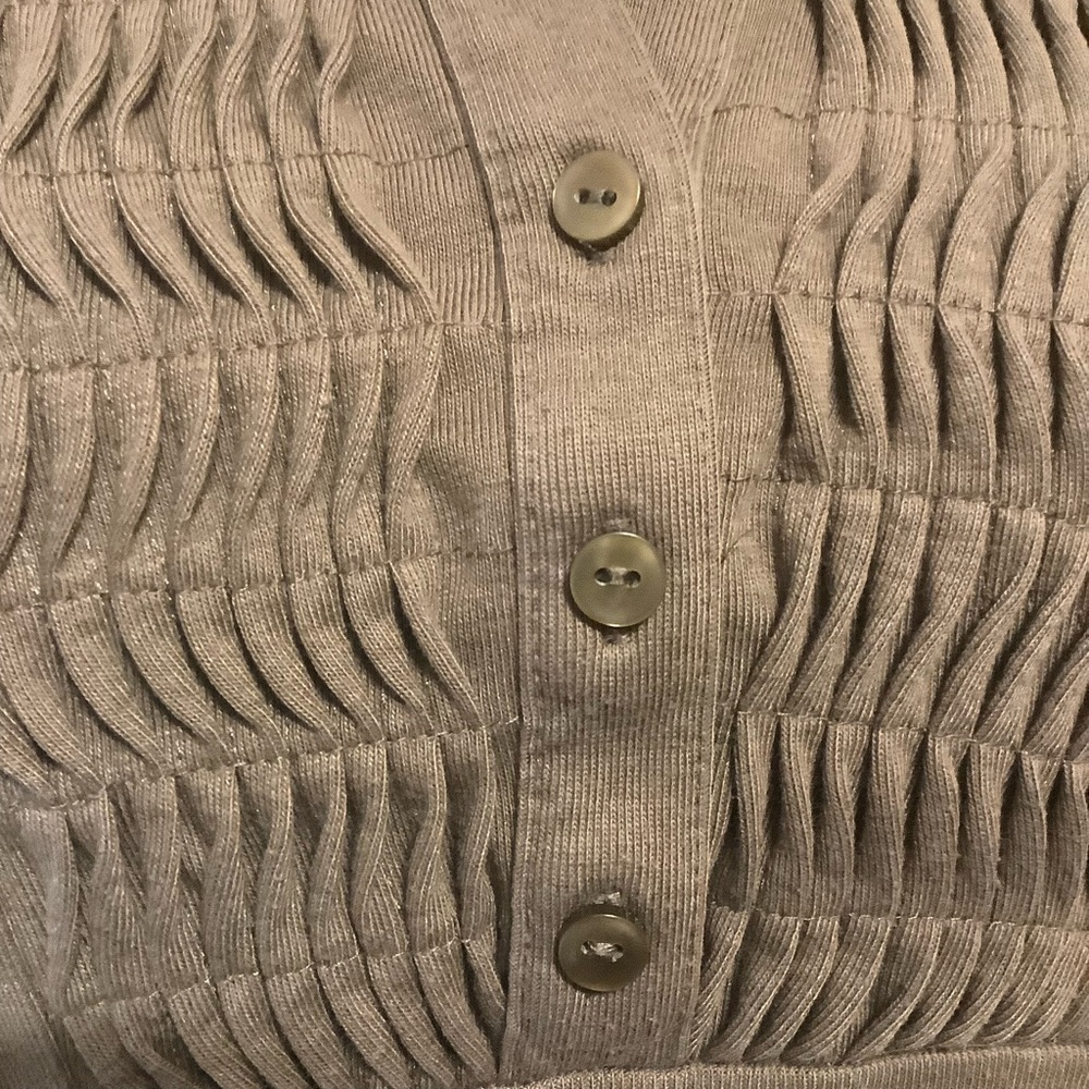 KAREN SCOTT BROWN V-NECK 3/4 SLEEVE TOP WITH PINTUCK DETAILS/ Size XL - Picture 6 of 9
